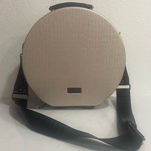 Calpak Baye small hat box luggage